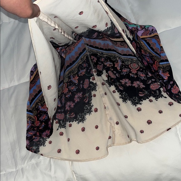 Floral Print FREE PEOPLE Slinky Tank. 🌸 - Picture 5 of 7